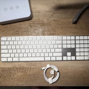 Apple Wireless Magic Keyboard with Touch ID and Number Pad